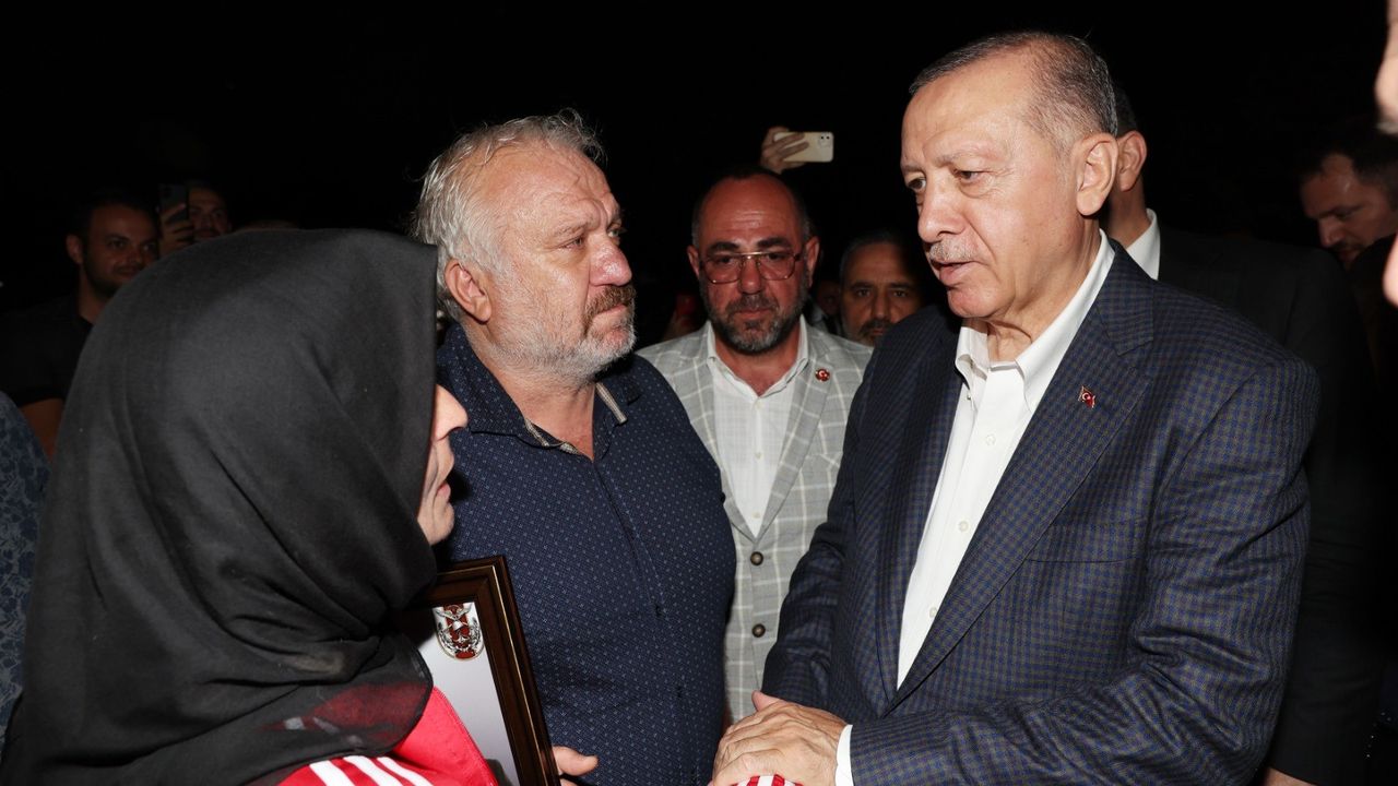 Cumhurbaşkanı Erdoğan, Kocaeli'de şehit ailesini ziyaret etti