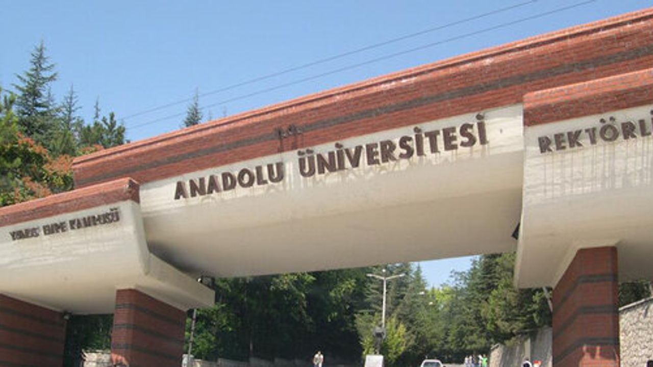 Anadolu Üniversitesi’nden ‘taciz iddialarına’ yönelik açıklama! Açığa alındı
