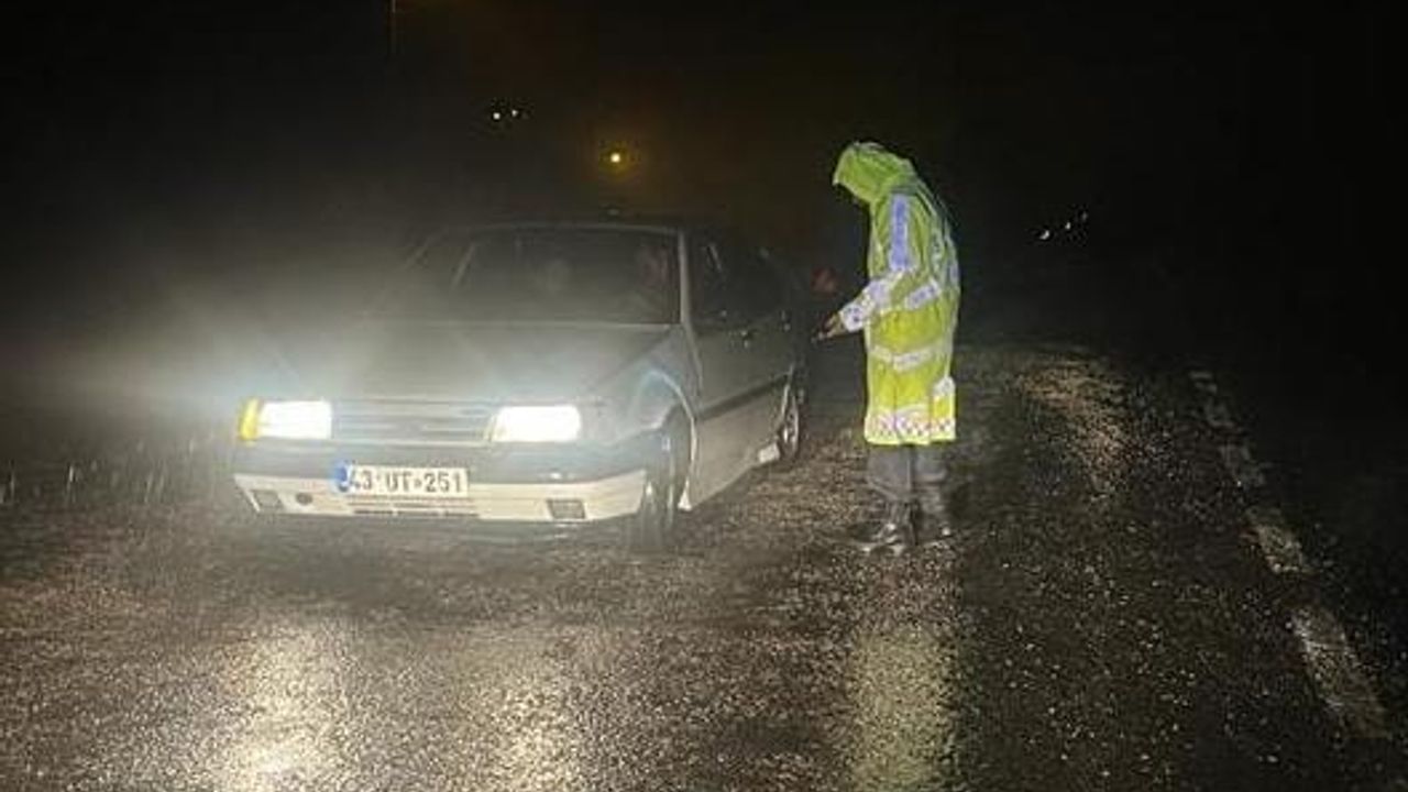 Bursa'da sürücüler yollarda ilerlemekte zorluk yaşadı