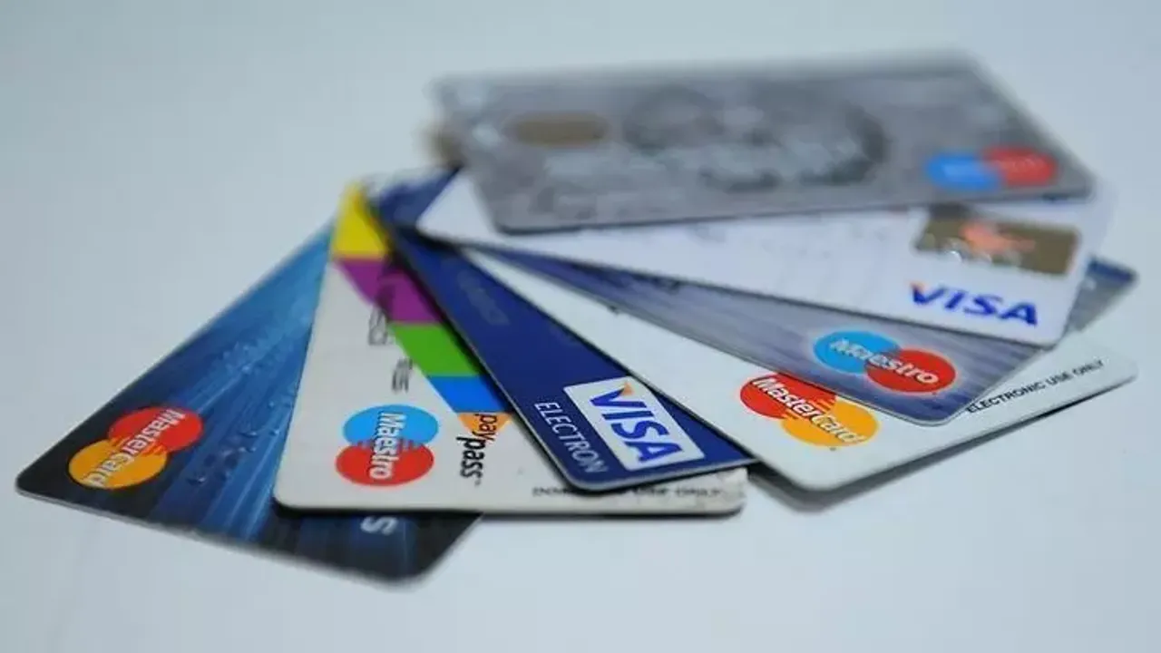 Kredi kartı faiz oranları merak ediliyordu! Merkez Bankası kararı sonrası belli oldu