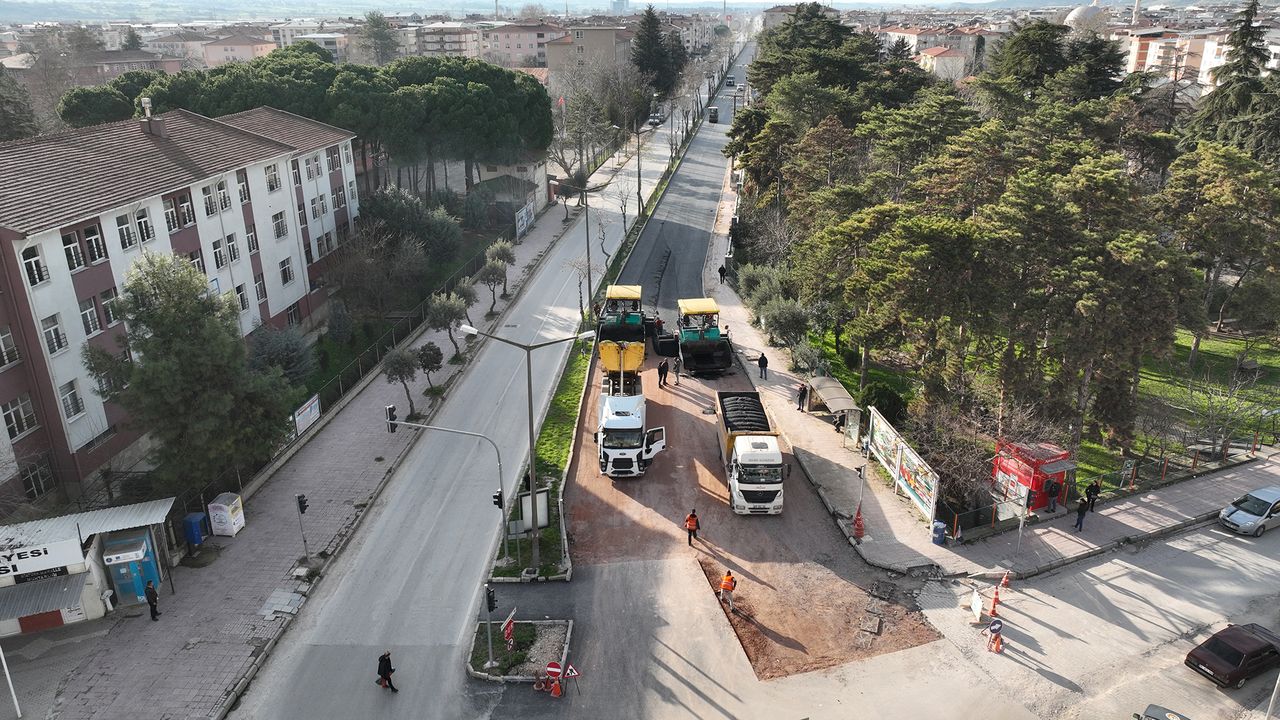 Bursa'da Mustafakemalpaşa ilçesinin altyapısı sil baştan yenileniyor