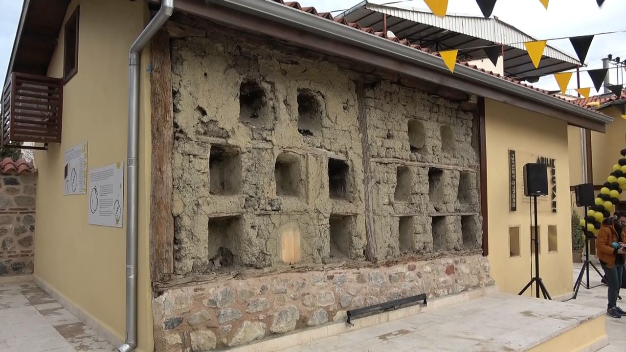 Bursa'da 150 yıllık 'Arı Evi' yapılan restorasyonla hayat buldu