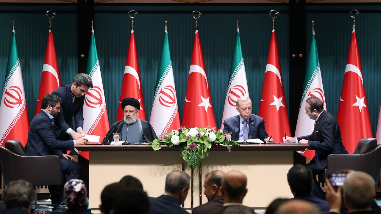 Türkiye ve İran arasında 10 anlaşma imzalandı