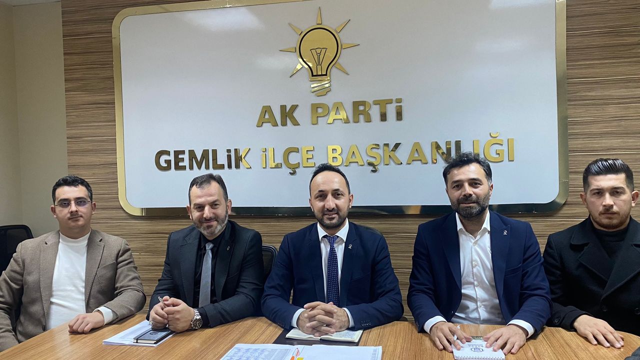 AK Parti Gemlik ilçe yönetiminden toplu istifa