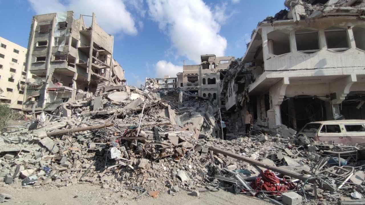 Gazze Şeridi’nde can kaybı 26 bin 422’ye yükseldi