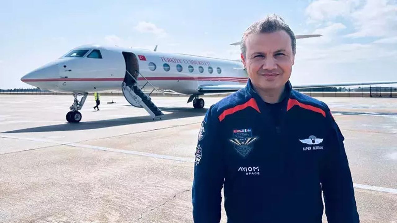 İlk Türk astronot Alper Gezeravcı, Türkiye'ye döndü