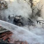 Bağ evinde çıkan yangın tarım makinelerini de kül etti