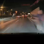Otomobil çarptı, yaya kaçtı! Bursa’daki ilginç kaza kamerada