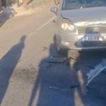 Hafriyat kamyonu iki aracı biçip bahçeye uçtu: 1 yaralı