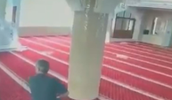 Cami imamına yumruklu saldırı