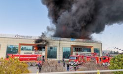 Konya’da boya fabrikasında yangın!