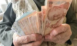 Çalışan emeklilere 5 bin lira ödeme hazırlığı