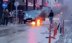 Bursa’da seyir halindeki otomobil alev alev yandı