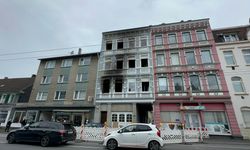 Almanya’da Solingen’de Türklerin yaşadığı bina kundaklandı! 2’si çocuk 4 ölü, 9 yaralı