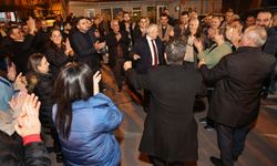 Bursa'da Başkan Adayı Şadi Özdemir gençleri aracıyla gezdirdi