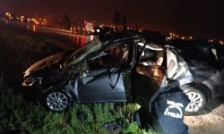 Ankara Elmadağ ilçesinde yağış nedeniyle kontrolden çıkan araç bariyere çarptı: 1 ölü, 5 yaralı
