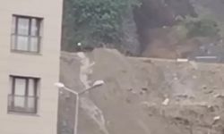 Gaziosmanpaşa’da toprak kayması! 3 gecekondu kullanılamaz halde, 24 bina tahliye edildi