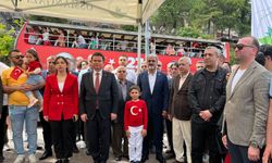 Bursa Osmangazi’de 23 Nisan kortej yürüyüşü yapıldı