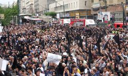 İran halkı Reisi’yi anmak için toplandı
