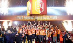 Galatasaray'dan Ali Sami Yen Spor Kompleksi Rams Park'ta 3 kupalı kutlama