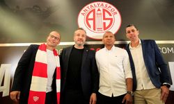 Fenerbahçe'nin efsanesi Alex de Souza, Antalyaspor'un yeni teknik direktörü