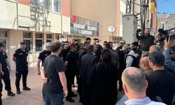 Hakkari Belediyesi'ne baskın: Eşbaşkan Mehmet Sıddık Akış görevden uzaklaştırıldı