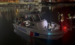 Bursa'da canına kıymaya çalışan genç kadını jandarma engelledi