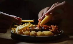 Sahurda tüketilen kızartılmış besinler susuzluğa artırabilir