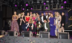 Dialog Real Estate’den unutulmaz gece: Gayrimenkulün yıldızları ödüllendirildi