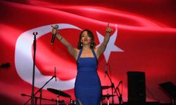 23 Nisan kutlamaları Ecem Boyacı konseri ile taçlandı