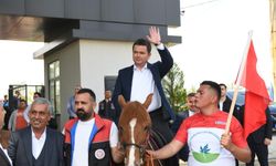 Osmangazi’de geleneksel rahvan at koşusu coşkusu