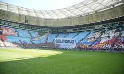 Bursasporlu taraftarlardan "Geliyoruz" koreografisi