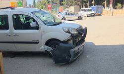 Direksiyon başında fenalaştı 4 araca çarparak durabildi