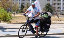 Kök hücre bağışına dikkati çekmek için bisikletle şehir şehir geziyor