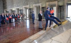 Rotaryenler yeni döneme Anıtkabir’de Ata’ya saygıyla başladı