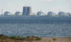 Zaporijya Nükleer Santrali'nin tesislerinden biri vuruldu