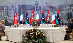 Cumhurbaşkanı Erdoğan, Meloni ve Dibeybe ile bir araya geldi
