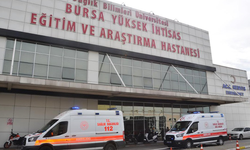 Bursa YİEAH'ta ilk kez uygulanan vNOTES tekniği ile sağlığına kavuştu