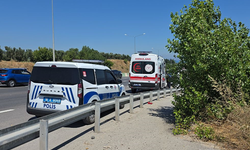 Bursa'da takla atan otomobilin sürücüsü yaralandı