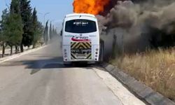 Bursa'da servis otobüsü alevlere teslim oldu