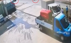 Bursa’da korku dolu anlar: Otomobilin altında kalmaktan son anda kurtuldu