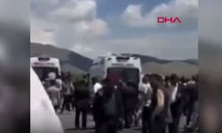 Hafif ticari araç ile kamyonet kafa kafaya çarpıştı: 4 can kaybı