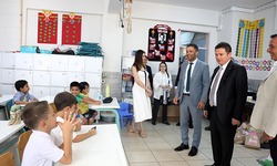 Başkan Erkan Aydın öğrencilerin karne sevincine ortak oldu