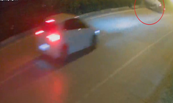 Bursa’da kontrolden çıkan otomobil takla attı, esnaf yardıma koştu