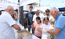Nilüfer’de aşure dağıtımları Minareliçavuş ile başladı