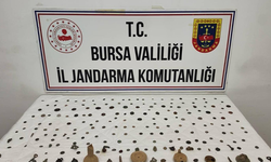 Bursa'da aranan araçta 202 sikke ve obje ele geçirildi