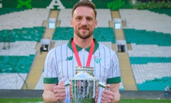 Bursaspor’da Anıl Atağ’ın sözleşmesi uzatıldı
