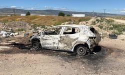 Tartıştığı eşinin otomobilini yaktı
