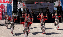 Yenişehir Halk Dansları Topluluğu, Kocayayla Şenlikleri'nde ayakta alkışlandı