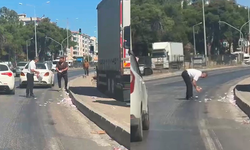 Deste deste paralar yola saçıldı, trafik tamamen durdu